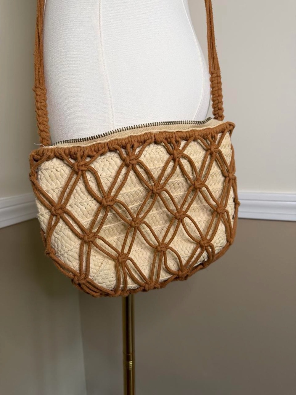Woven Macramé Crossbody Bag in Cream and Tan universal thread